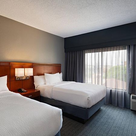 Courtyard By Marriott San Antonio Airport Hotel Eksteriør billede