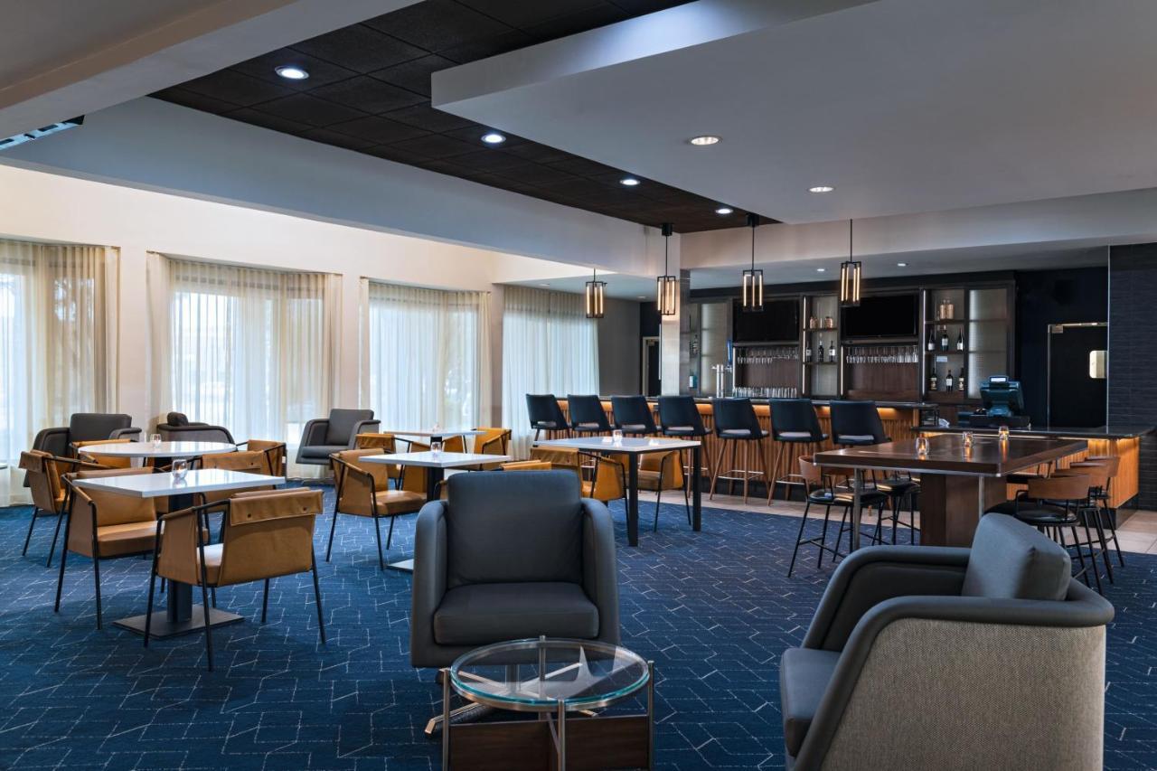 Courtyard By Marriott San Antonio Airport Hotel Eksteriør billede