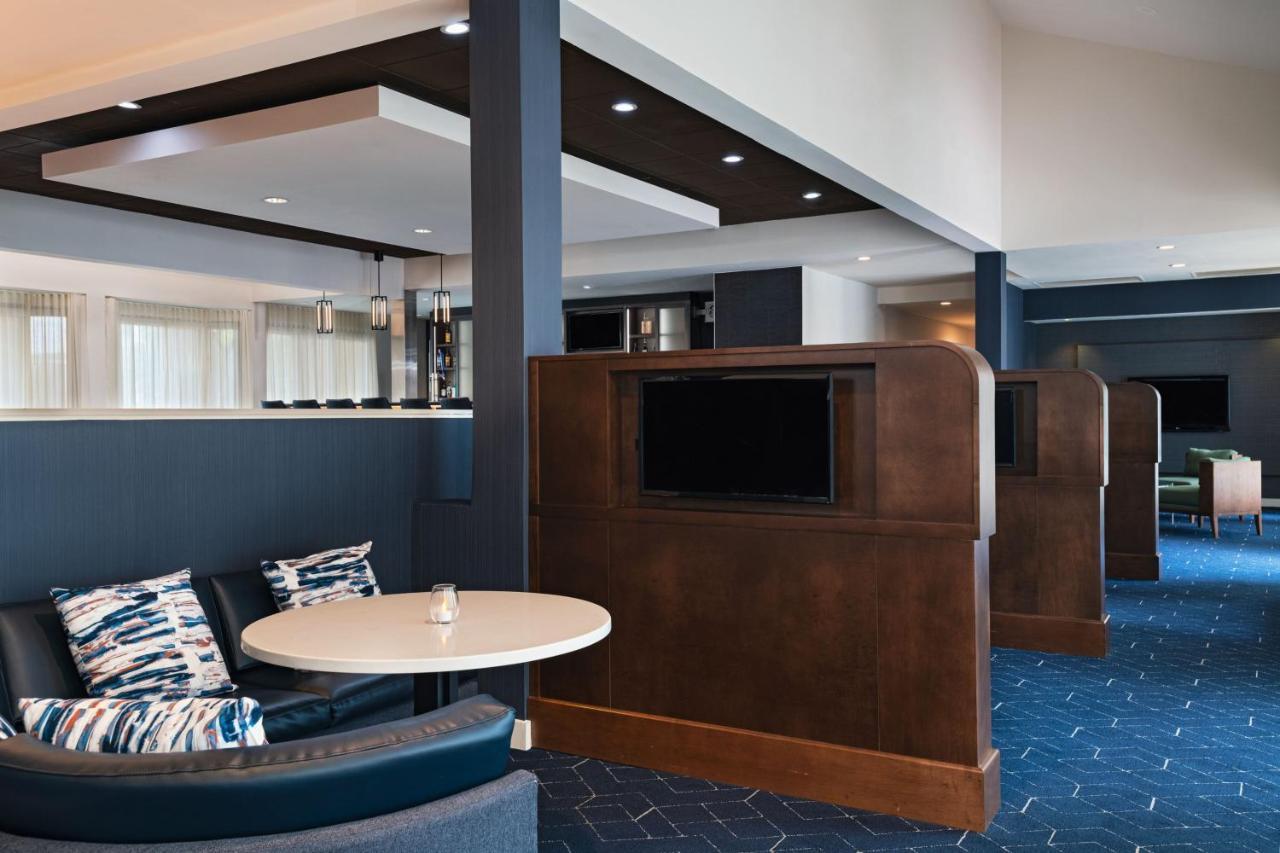 Courtyard By Marriott San Antonio Airport Hotel Eksteriør billede