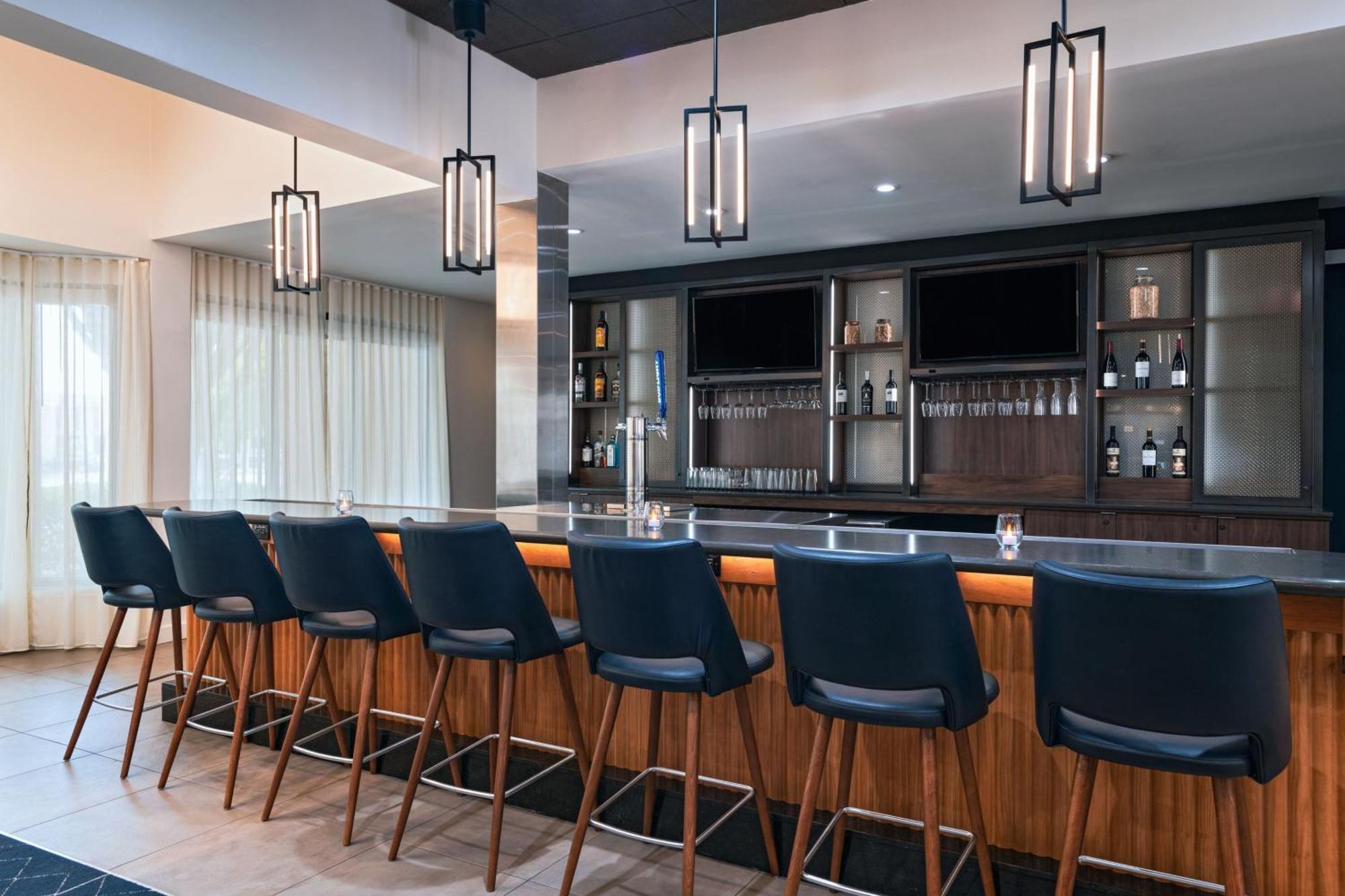 Courtyard By Marriott San Antonio Airport Hotel Eksteriør billede